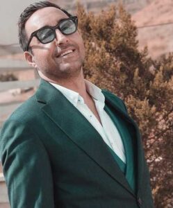 بیوگرافی امیرحسین رستمی