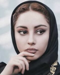 بیوگرافی ترلان پروانه