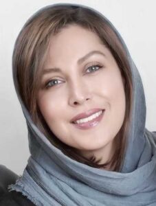 بیوگرافی مهتاب کرامتی