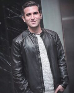 بیوگرافی هوتن شکیبا