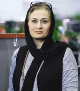 بیوگرافی پریوش نظریه