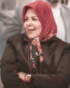 پوراندخت مهیمن